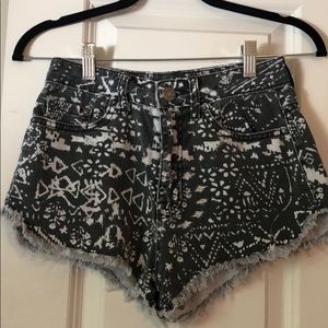 Patterned Jean shorts